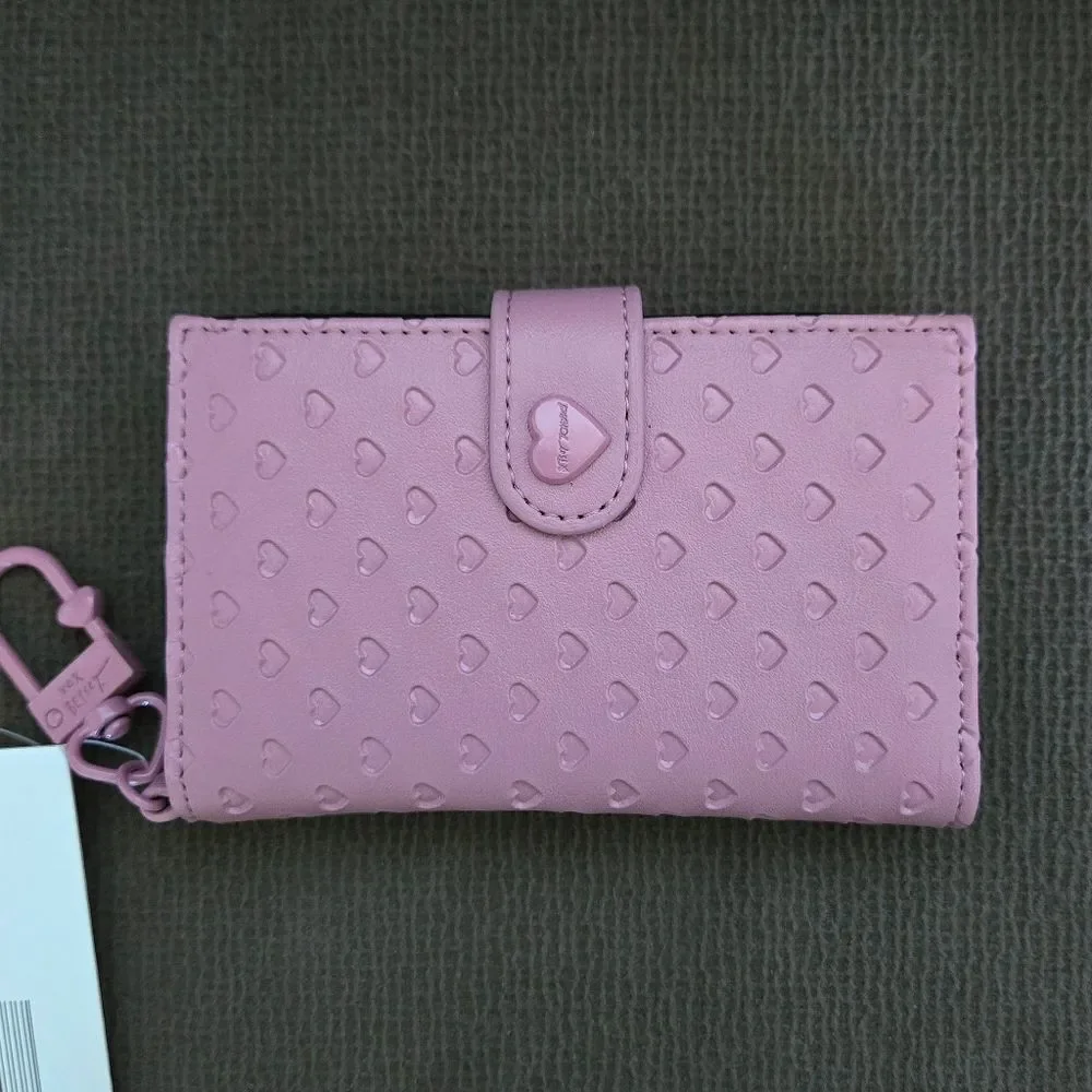 Betsey Johnson 